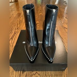 Alexander want booties